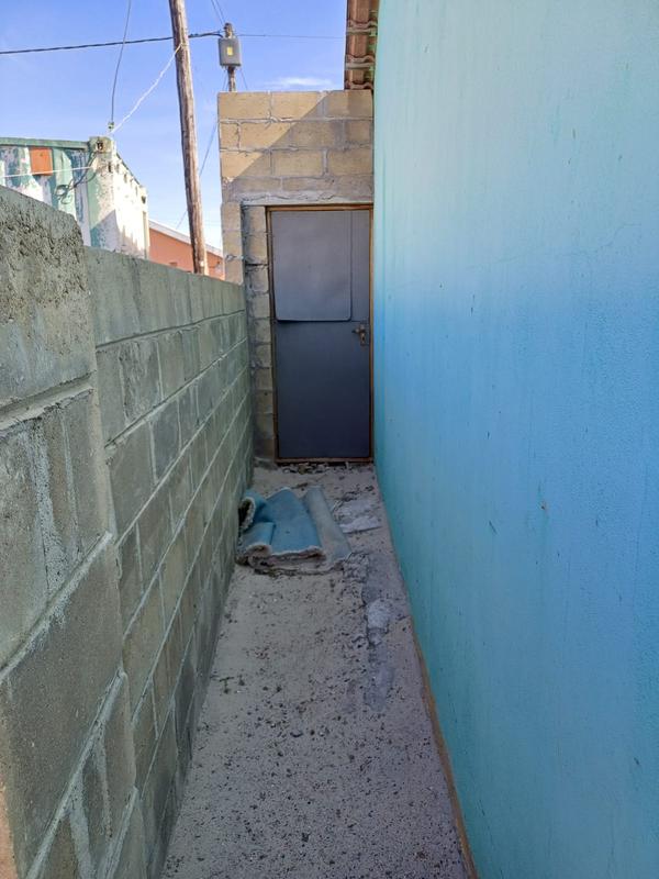 2 Bedroom Property for Sale in Mxolisi Phetani Western Cape